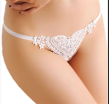 RESTSALG White Sweet Lace Heart Pearl G-String S-L